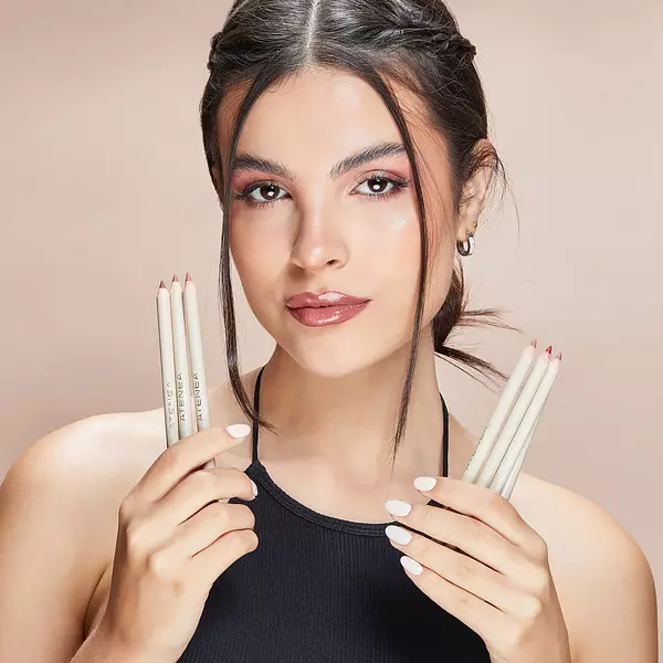 Atenea Profesional Delineador De Ojos Y Labios