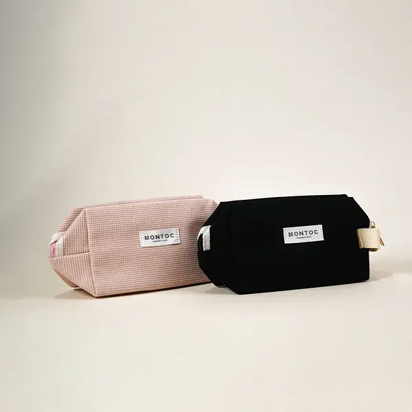 Montoc Cosmetiquera Negra Mn0157